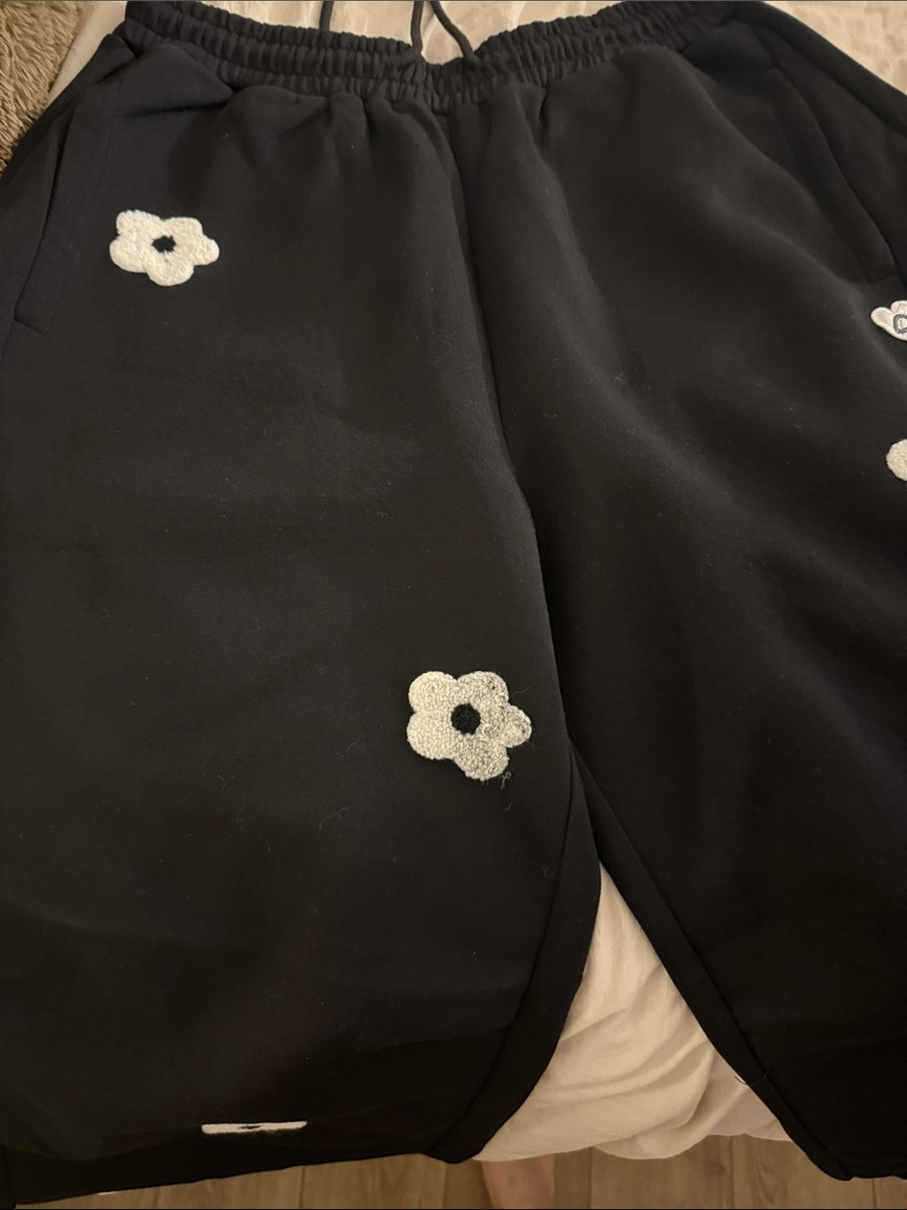 Aelfric Eden Black Sweatpants with White Floral Embroidery - Picture 6 of 10